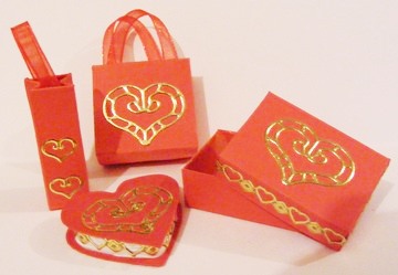 DOLLS HOUSE VALENTINES GIFT BAG & BOXES SET